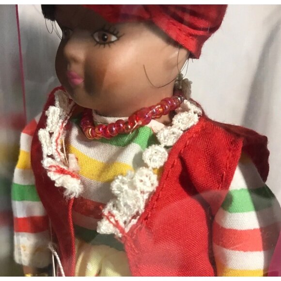 Dolls of the World Jamaica Traditional Clothing Loblaws 12" Red & Yellow Dress - Picture 5 of 9
